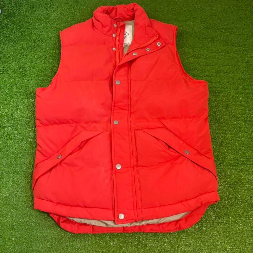 St. John's Bay Men's Size Small Orange Orange Puffer Vest Zip Up NWT